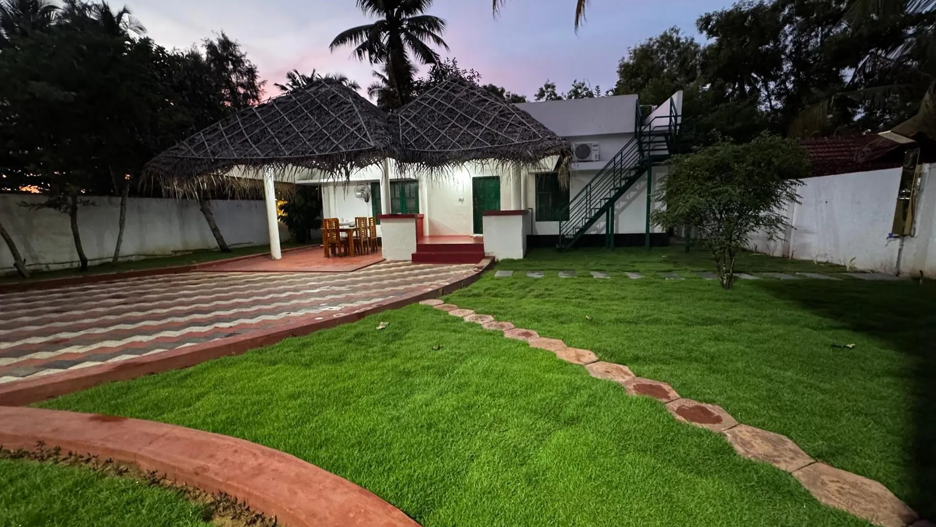 Bed & Breakfast Beach Heaven By Azure Heaven Holidays Pvt Ltd Mararikulam
